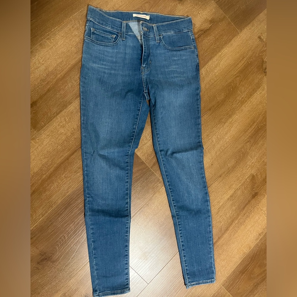 Levi’s 710 Super Skinny Jeans